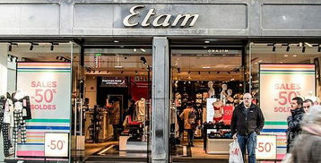 服裝零售行業(yè)動態(tài) 品牌創(chuàng)新與消費(fèi)趨勢引領(lǐng)市場變革